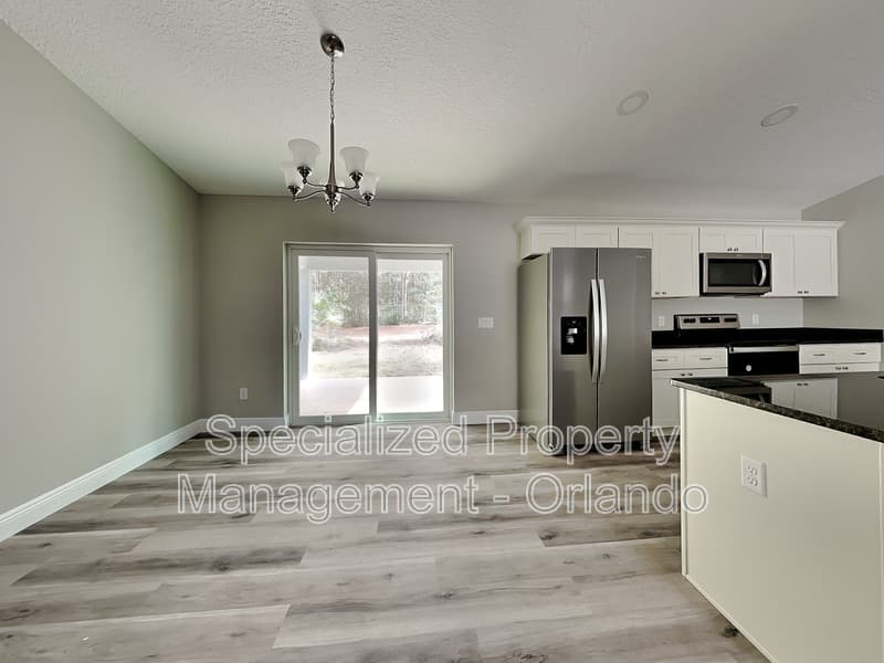Citrus Springs House: 1320 W Emerson Pl