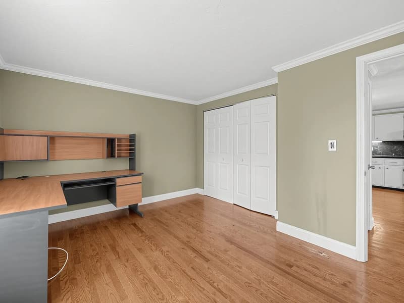Taunton Condo: 144 Hart St