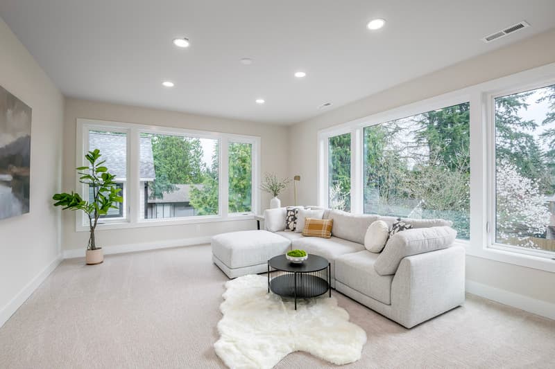Kirkland House: 12648 NE 80th St
