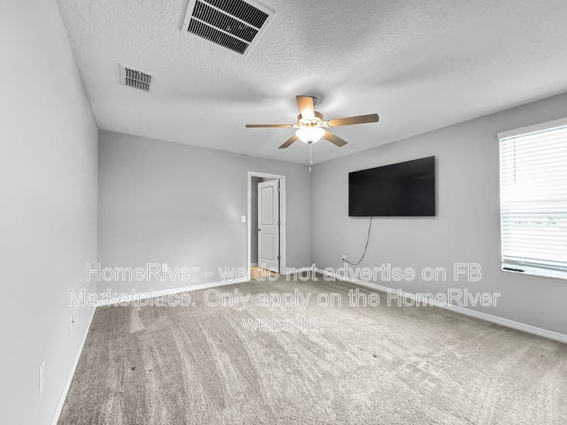Ruskin House: 416 Royal Empress Dr