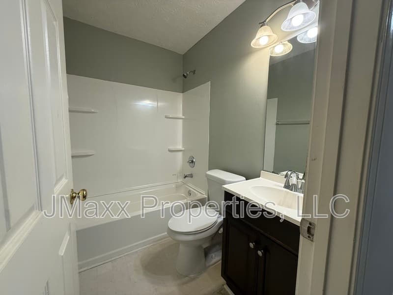 Riverdale Townhome: 1704 Camden Forrest Trail