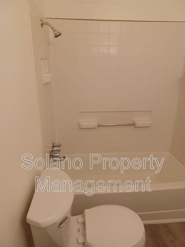 Fairfield Condo: 766 E Tabor Ave