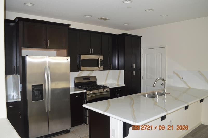 Tracy House: 289 North Orinda Street