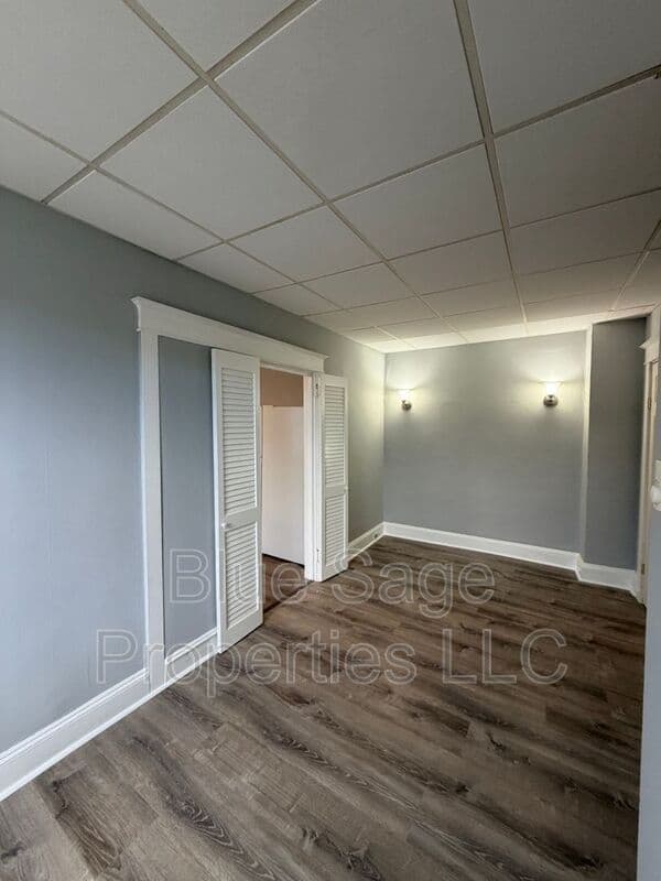 Darby Condo: 101 S 5th St