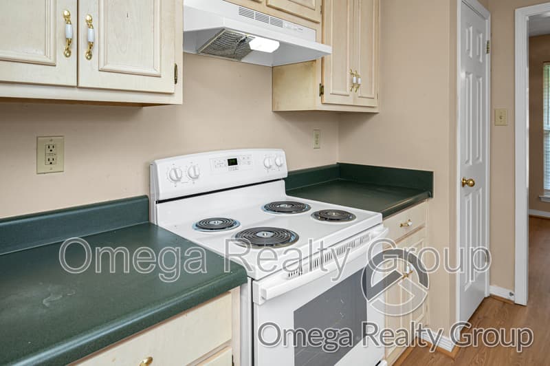 Mobile House: 4267 Springview Dr