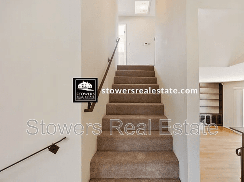Livermore House: 5461 Arlene Way