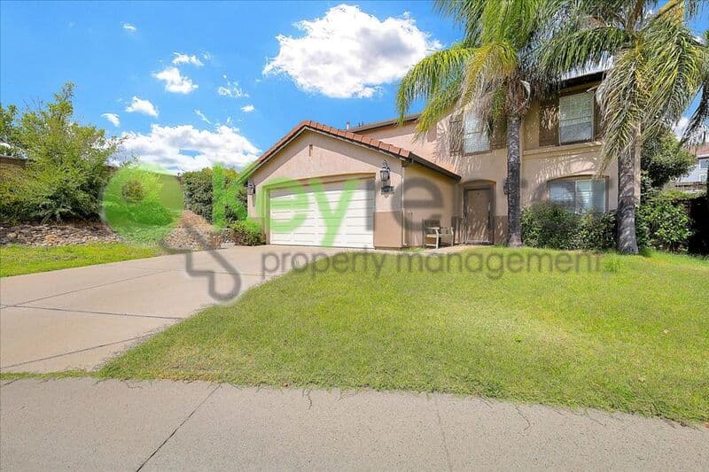 Rocklin House: 1936 Hillock Court