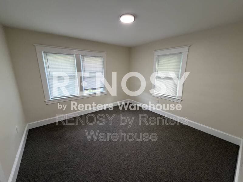 Gwynn Oak House: 3911 Chatham rd