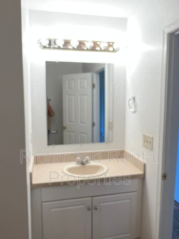 Richmond Condo: 11 E Broad Street