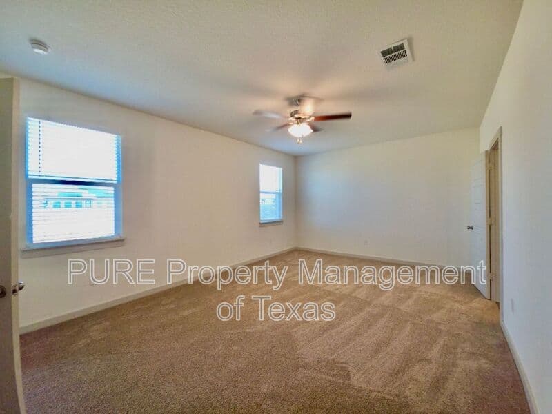 Manor House: 14301 McArthur Dr