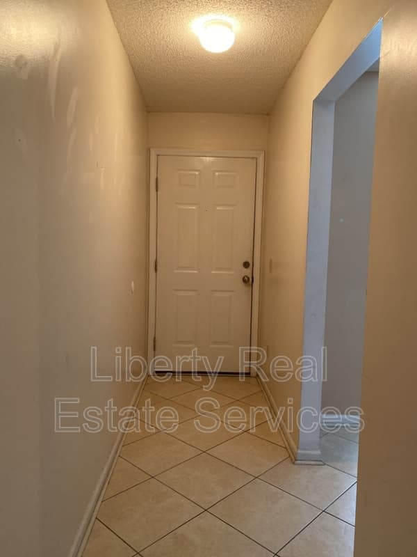 Hinesville House: 103 Magnolia Plantation Ct