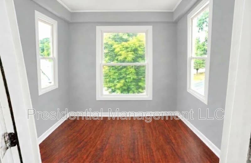 Waterbury Condo: 1696 North Main St