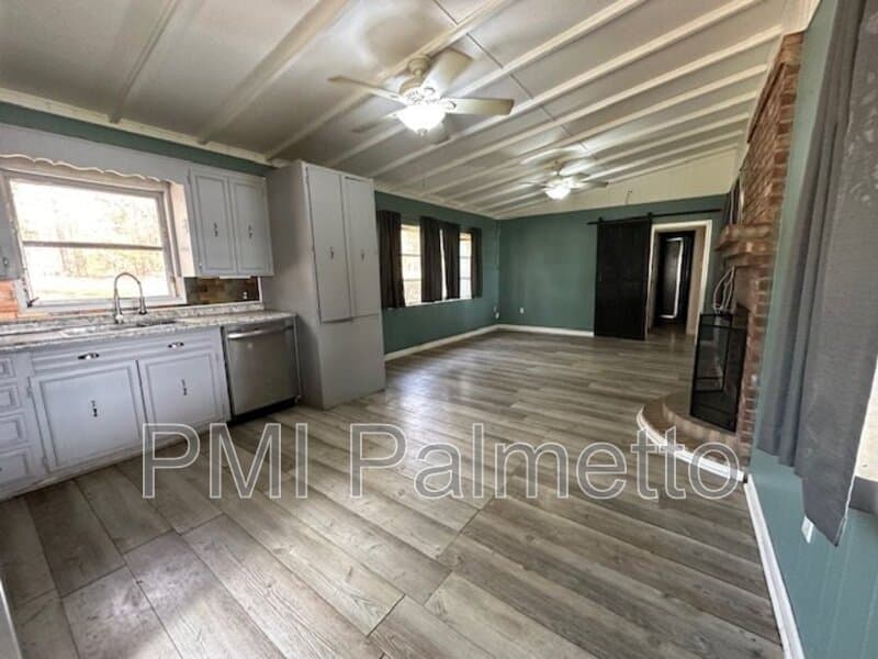 Chapin House: 1019 Trillie Lane