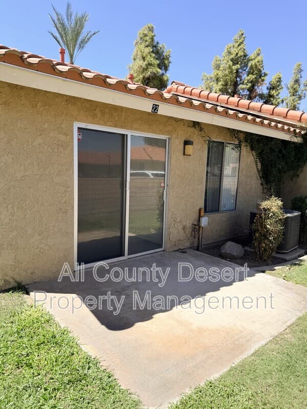 Indio Condo: 82567 Avenue 48