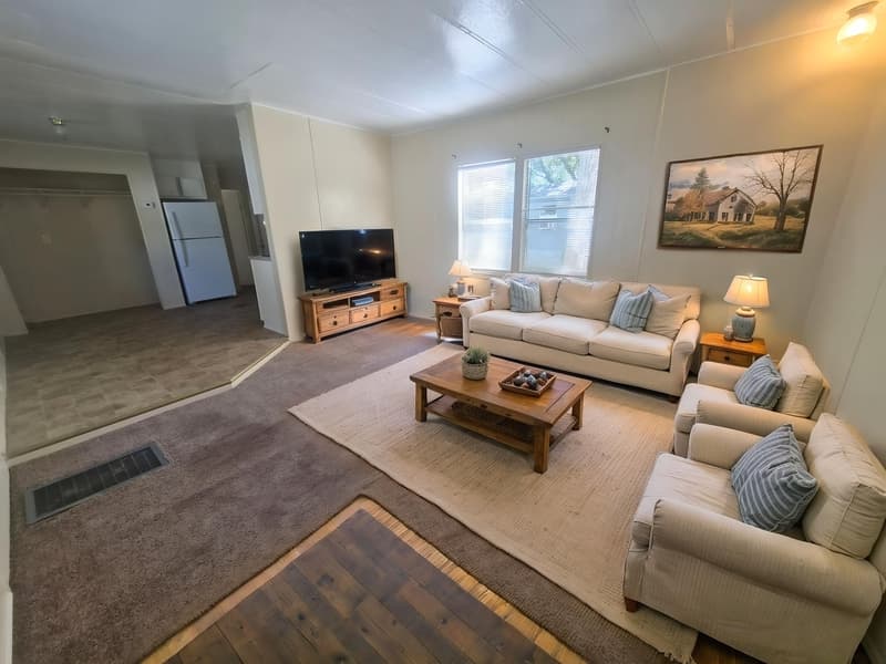 League City Condo: 721 Clear Creek Ave, #CC-06