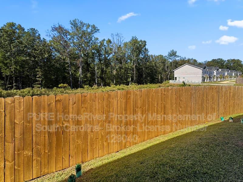 Columbia House: 1016 Tundra Teal Ln