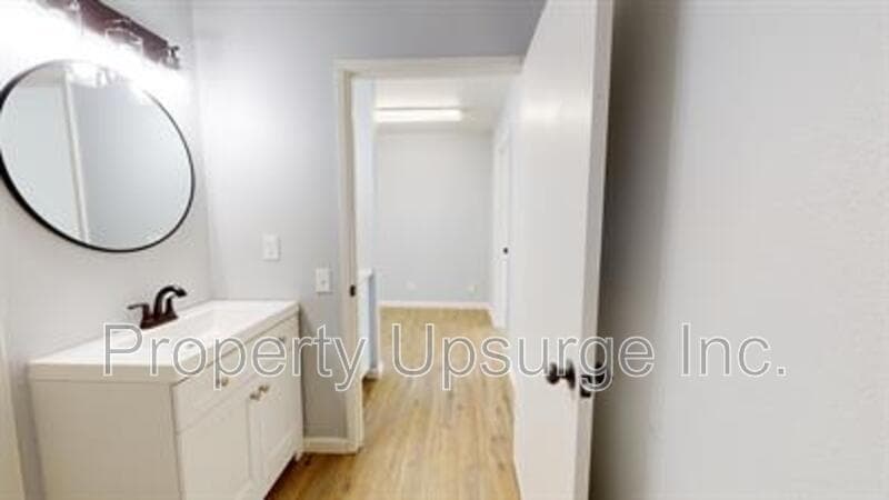 Redding House: 3404 Bechelli Lane - E