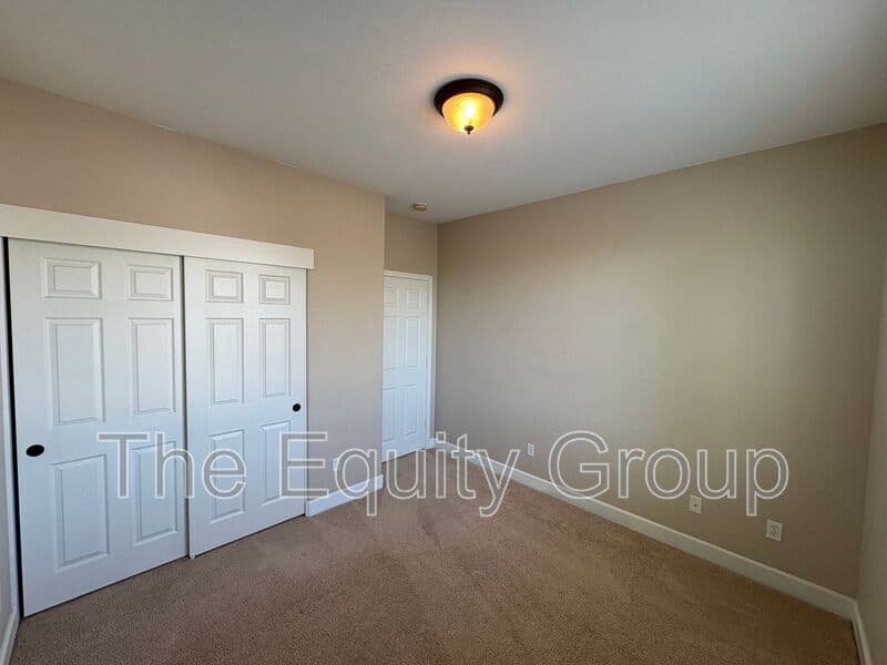 Visalia House: 3116 W Buena Vista