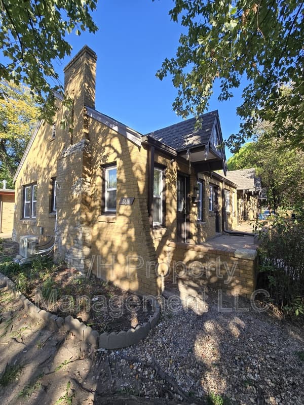 Wichita Condo: 540 South Bluff Avenue