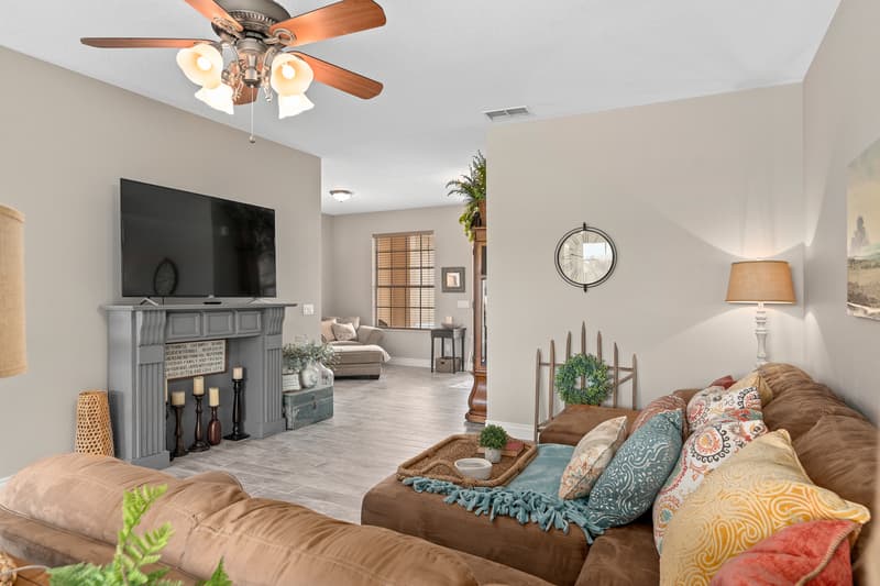 Davenport House: 825 Wildflower Rd