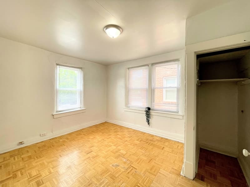 St Louis Condo: 7202 Lyndover Pl