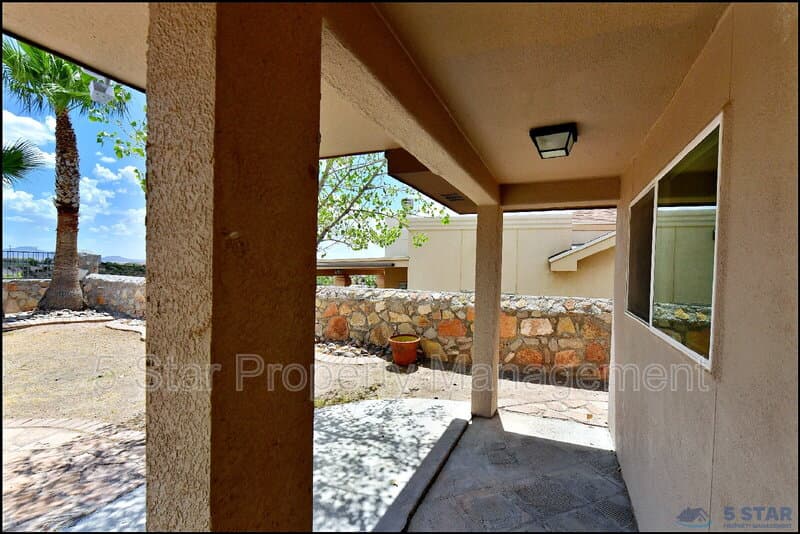 El Paso House: 6372 Franklin Ridge Dr !!