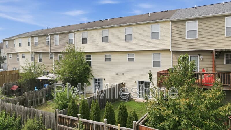 Martinsburg Townhome: 75 Foal Lane