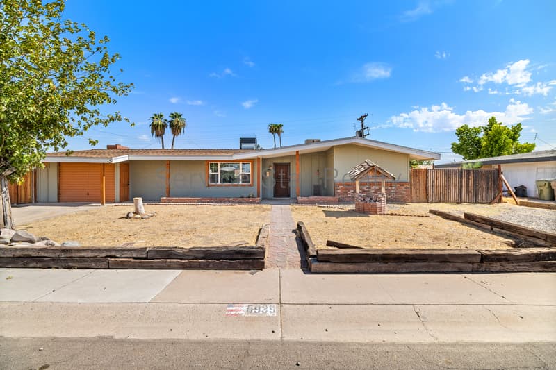 Glendale House: 5939 W Orange Dr