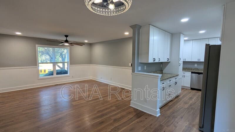 Smyrna House: 2042 Spring Rd SE