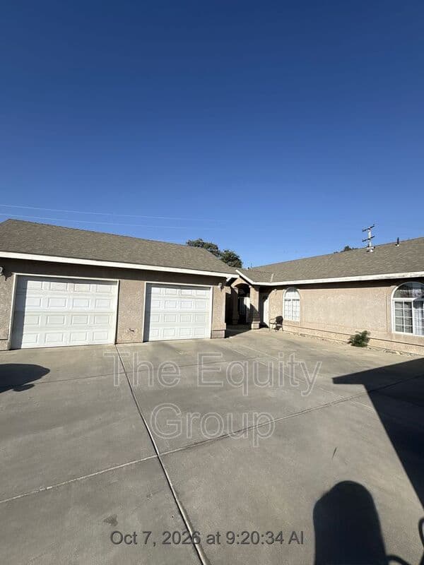 Visalia House: 2917 South Sallee Ct