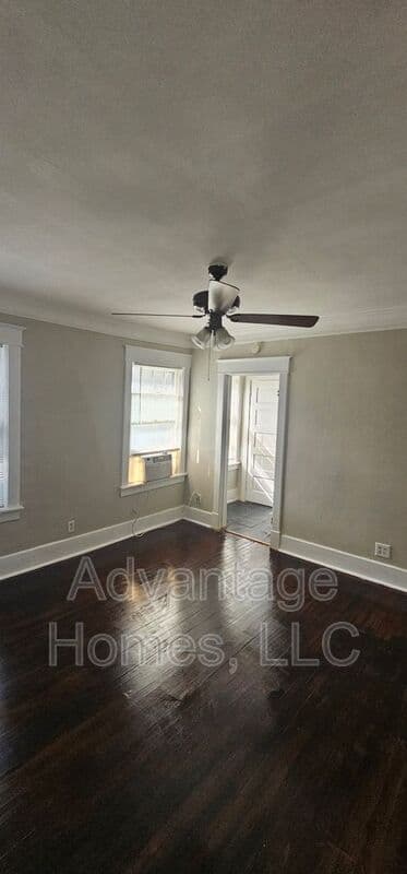 Kansas City House: 3808 Roanoke