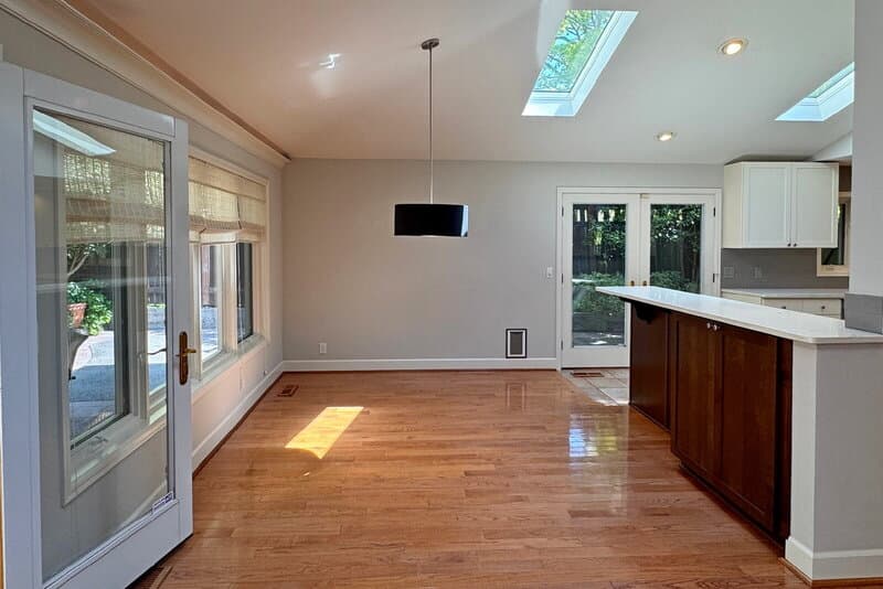 Kirkland House: 10632 NE 47th Pl
