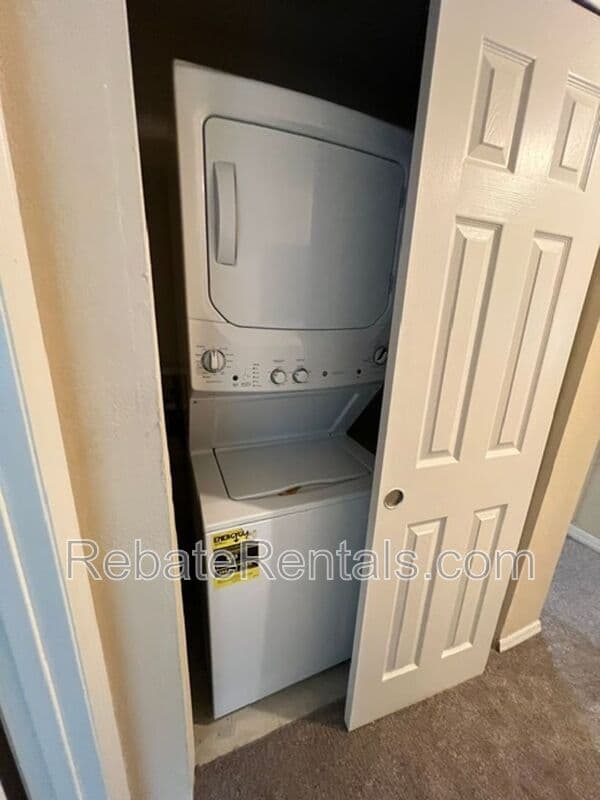 Jacksonville Condo: 13700 Richmond Park Drive N.
