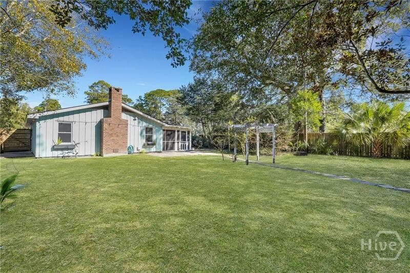 Savannah House: 2337 Shirley Drive