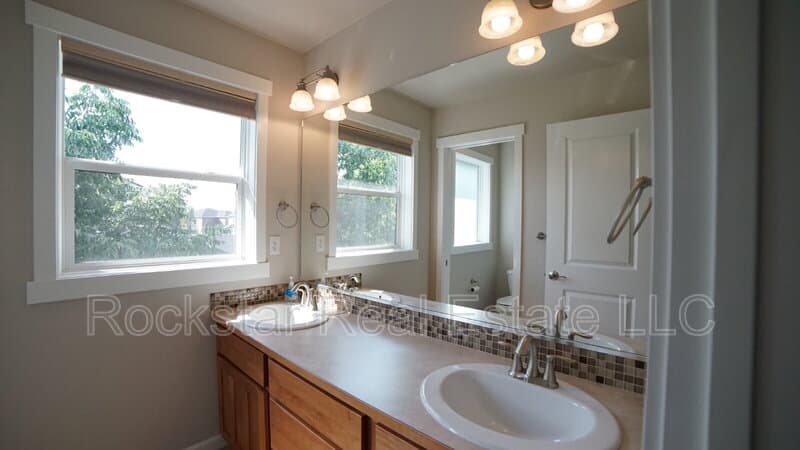 Liberty Lake House: 24999 E Ludlow Ave