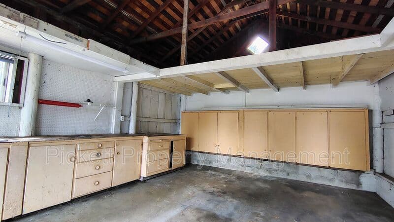 Port Orchard House: 11438 SE Regatta View Ln