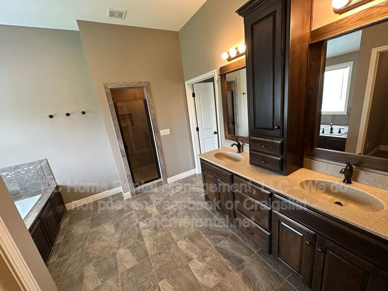 Overland Park House: 8608 W. 165th Pl.
