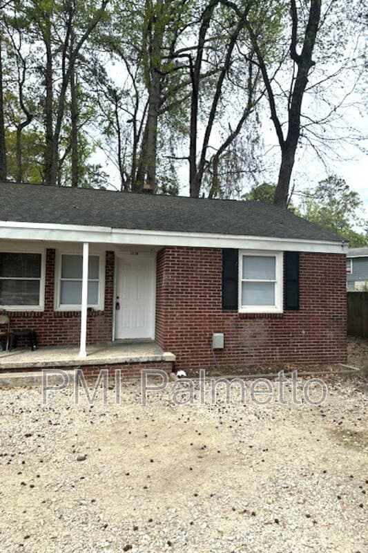Columbia Condo: 1319 Hendrix St