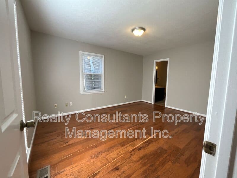 Greensboro House: 123 Arcaro Drive