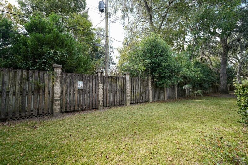 Savannah Condo: 211 Edgewater Rd