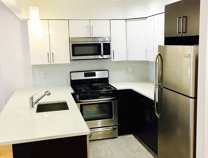 Astoria Condo: 2822 Astoria Blvd