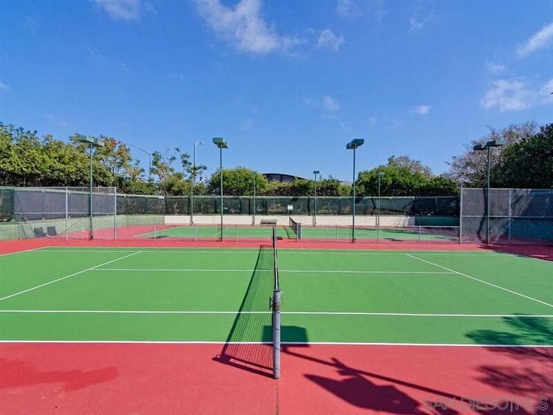 La Jolla Condo: 8750 Villa La Jolla Drive #69 - 69