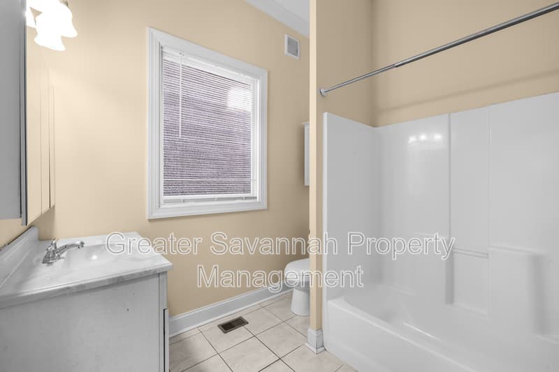 Savannah Condo: 2307 Whitaker StreetUnit B