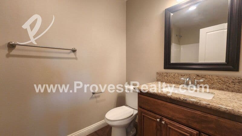 Hesperia House: 17907 Birch St