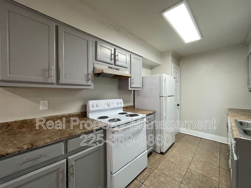 Baton Rouge Condo: 12528 Warfield Ave.