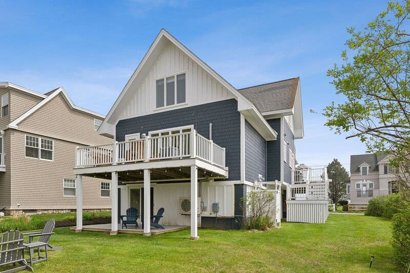 Wells House: 572 Ocean Avenue
