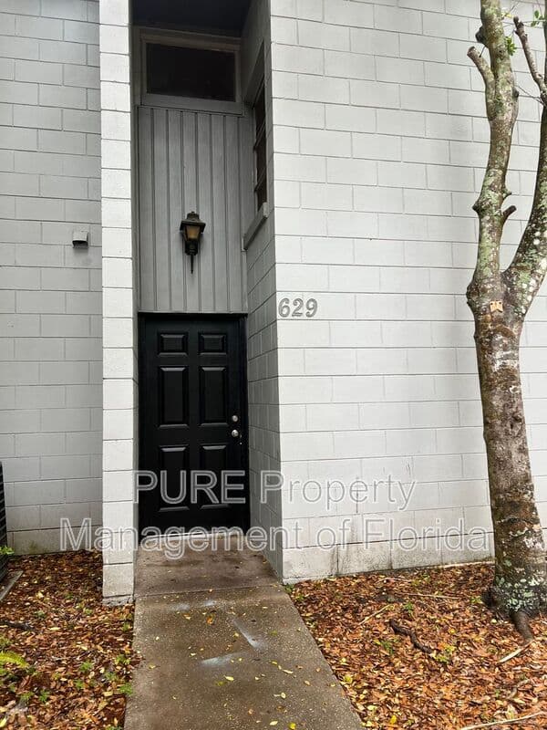Ocala House: 629 NE 28th Avenue