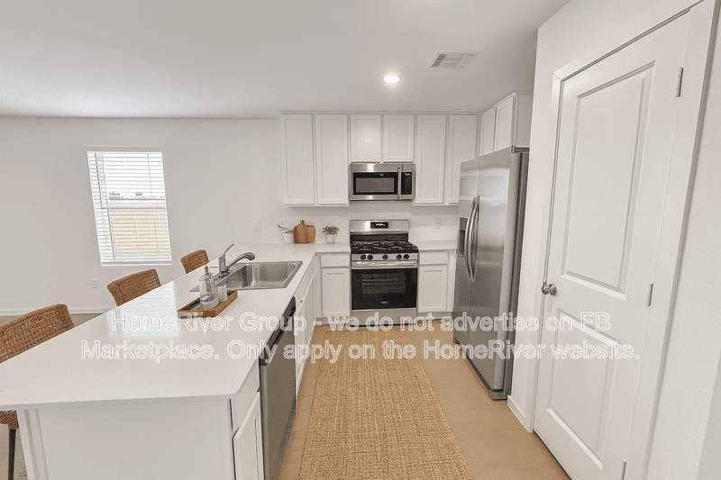 Waller House: 317 Kim Ln