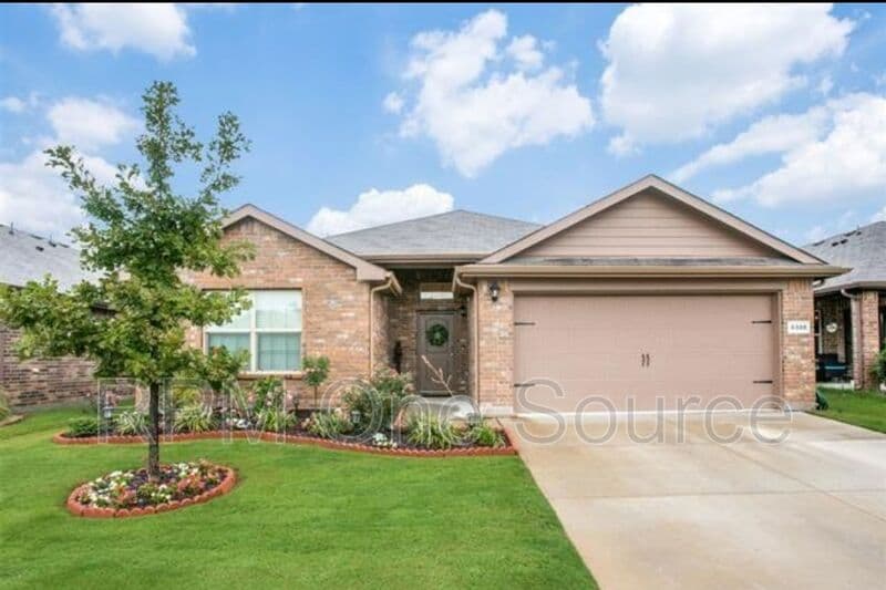 Ft. Worth House: 6320 Eagle Pier Way