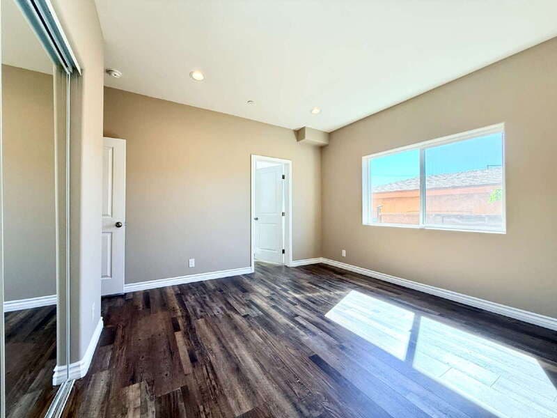 Los Angeles Condo: Unit 1